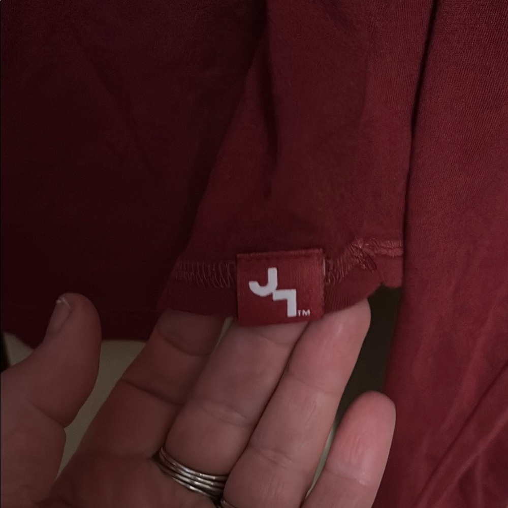 Women's Burgundy Top - Picture 6 of 6
